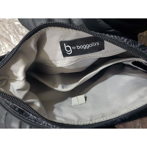 Baggallini Small Crossbody Zipper Inner Outer Pockets Adjustable Strap 10x10 Bag - Picture 12 of 12